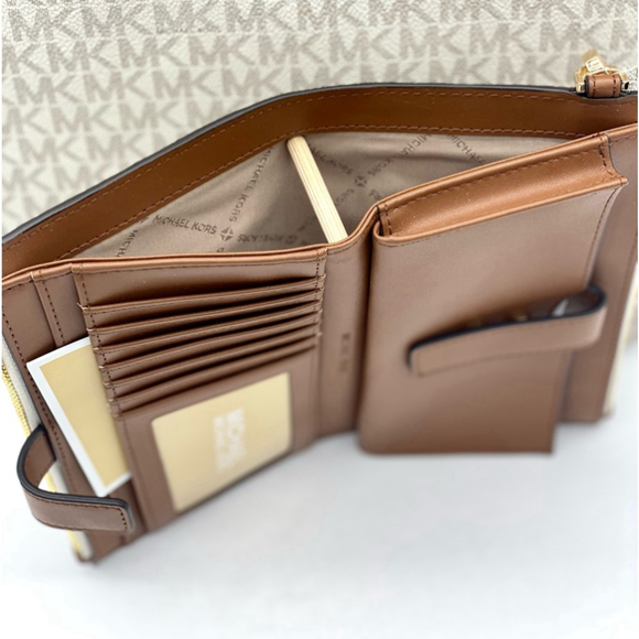 Michael Kors Large X Chain
Shoulder Tote Bag & Double Wallet
Vanilla/Brown - Picture 10 of 16